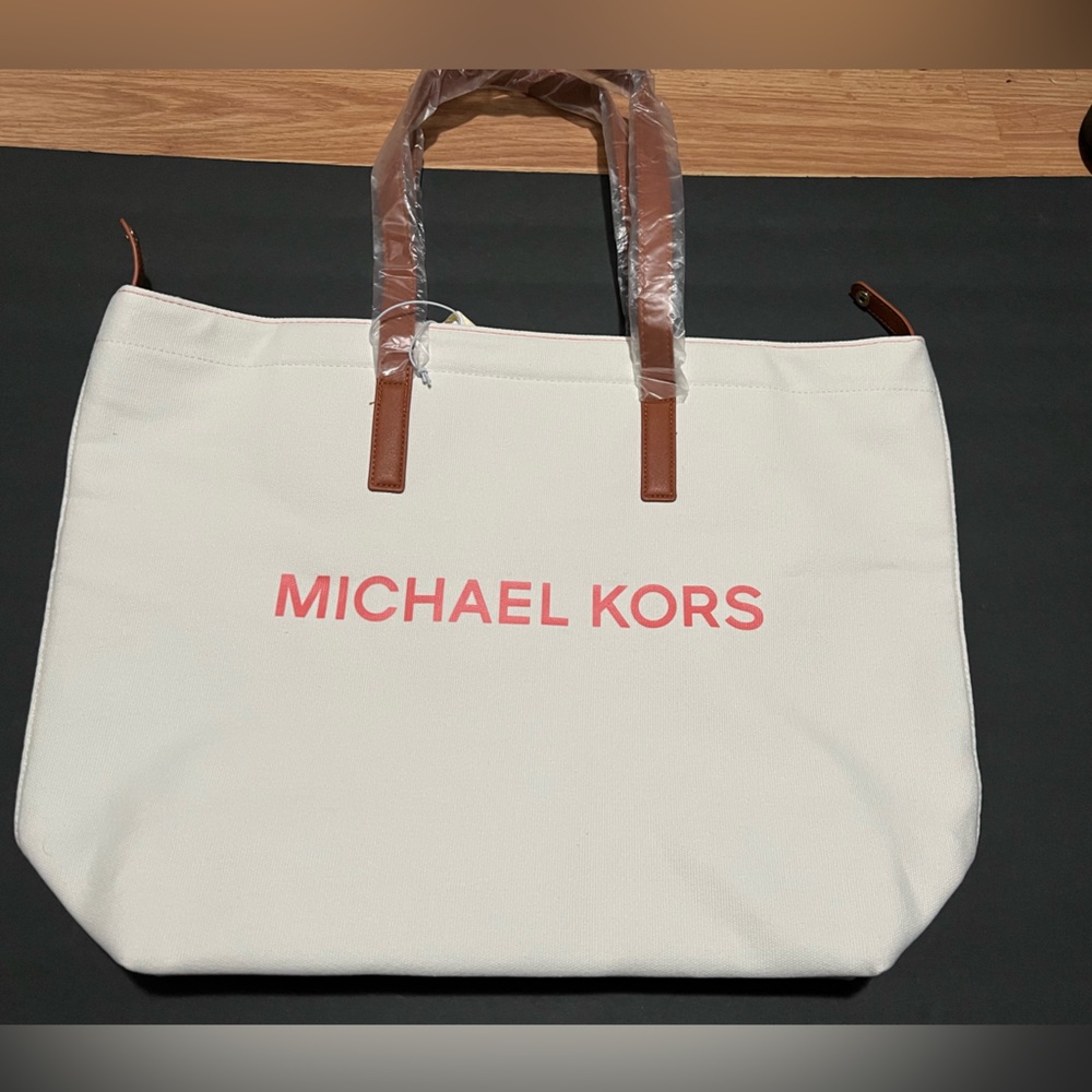 Michael Kors tote bag/ purse